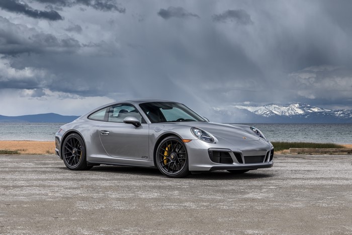 Porsche 911 Carrera 4 GTS Coupe