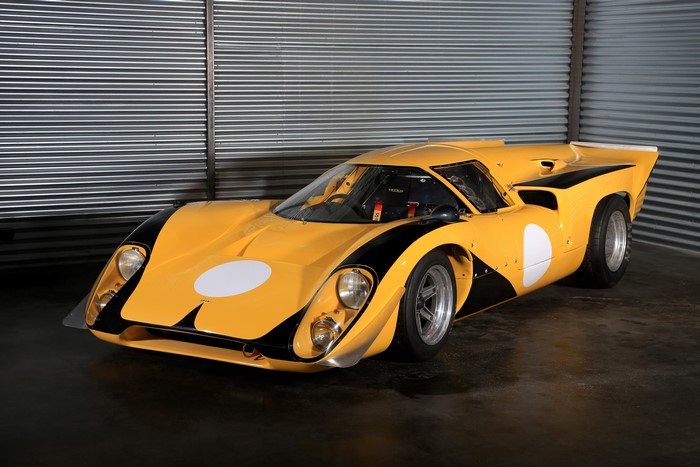 4K 1969-70 Lola T70GT Retro Yellow Race Car