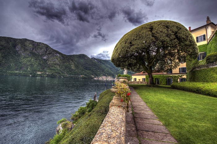 Lake Como Villa with Garden and Mountains, Italy