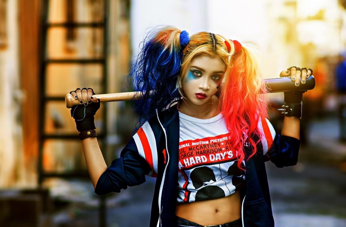 Harley Quinn Cosplay with Baseball Bat