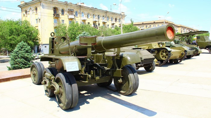 203 mm Howitzer B-4 Cannon in Volgograd, Russia