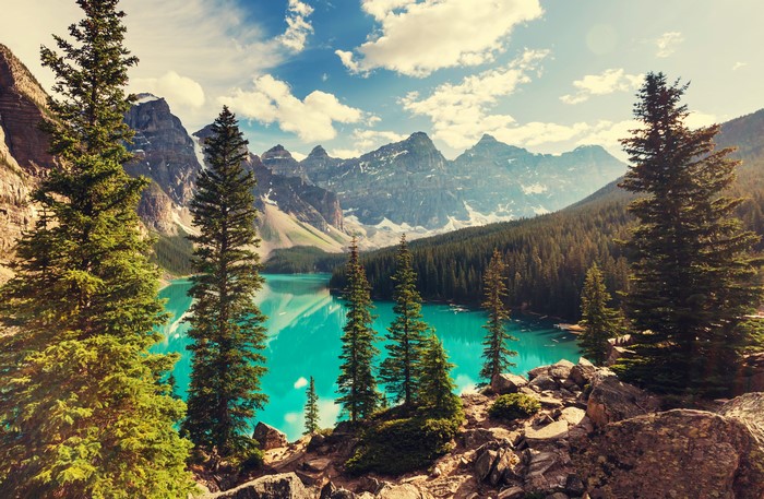 4K Moraine Lake Scenery with Mountains and Forests in Banff, Canada