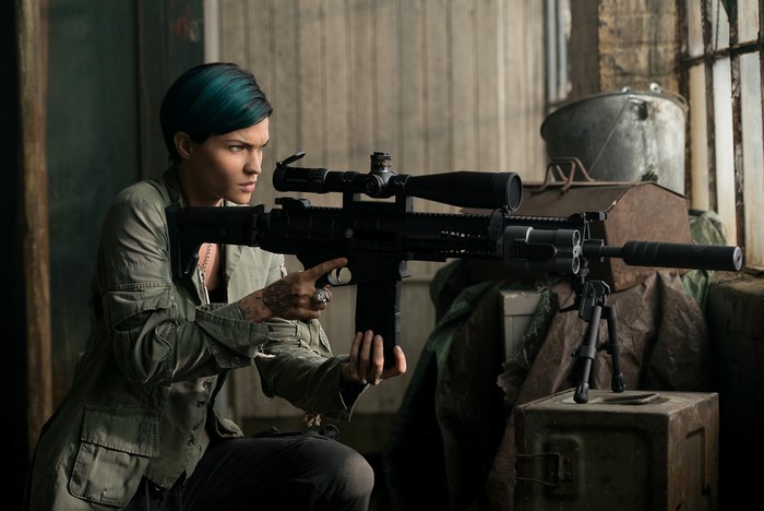 4K, Ruby Rose from xXx: Return of Xander Cage with rifle