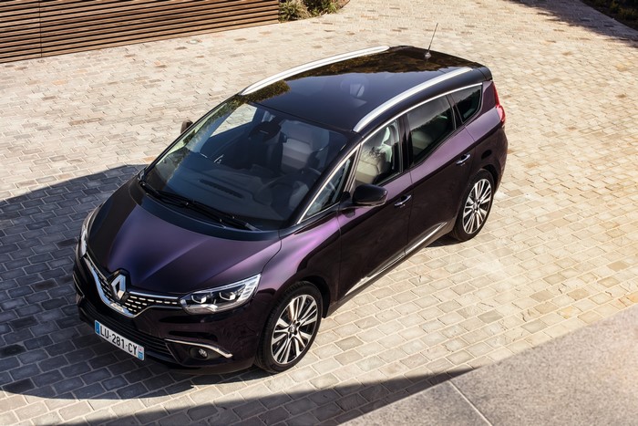 2017 Renault Grand Scenic Initiale Paris