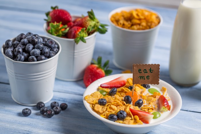 Cereal with blueberries and strawberries