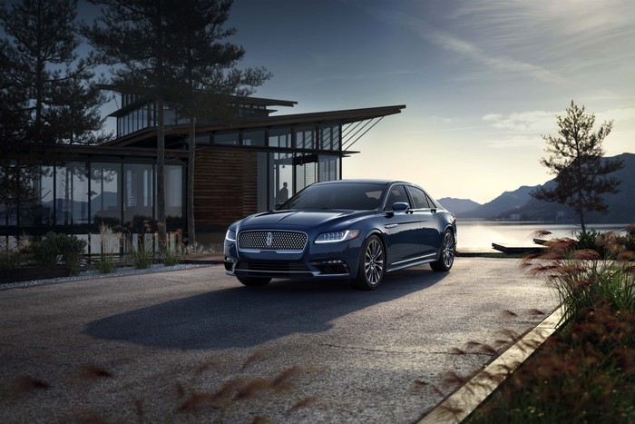 2017 Lincoln Continental Sedan