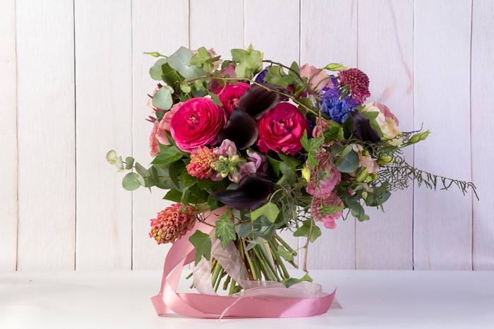 Bouquet of Callas and Roses with Pink Ribbon