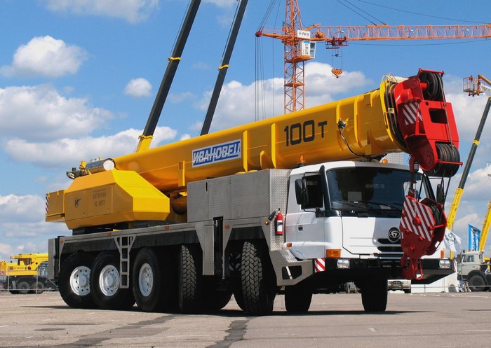 KC-8973 mobile crane truck