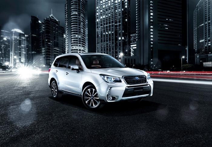 White Subaru Forester 2.0XT Brown Leather Selection