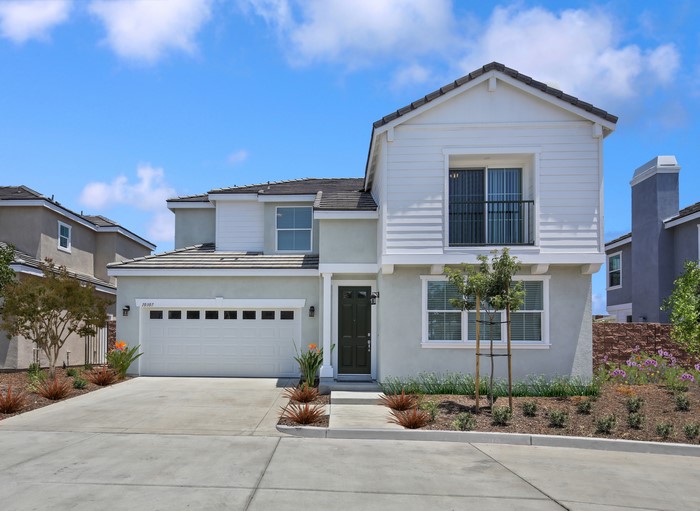 Modern House in Bellflower, California