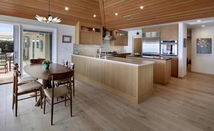 Kitchen with Dining Table and Chairs