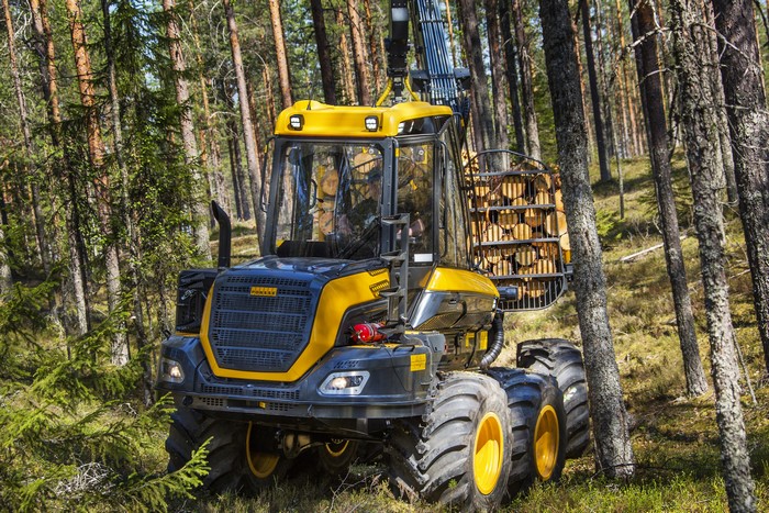 Ponsse Wisent 8w forwarder in a forest