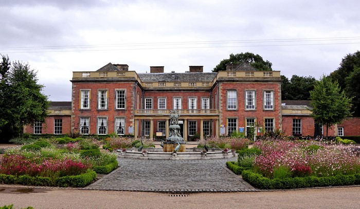 Colwick Hall Nottingham Mansion with Fountain and Gardens