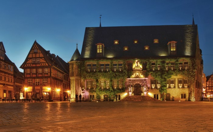 Rathaus Quedlinburg town square at dusk