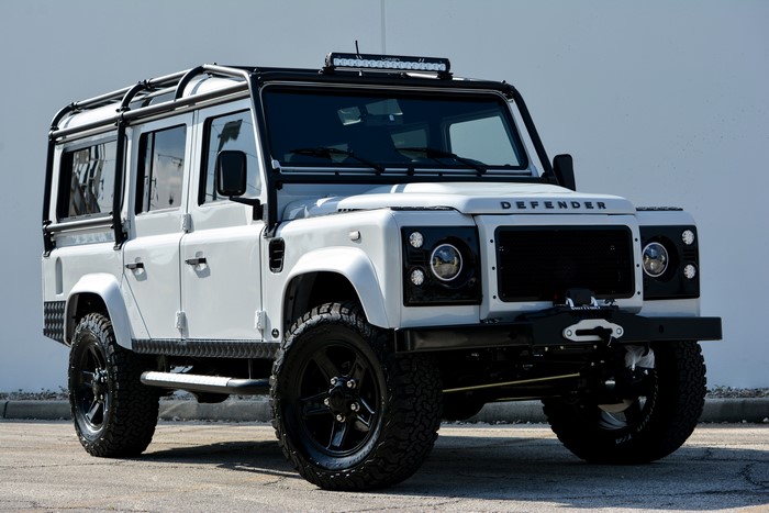 4K 2016 East Coast Defender Alpine Land Rover