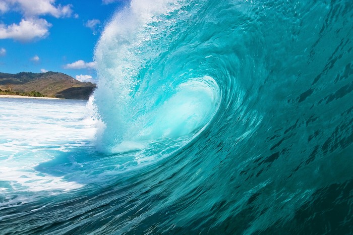 4K Ocean Wave Crashing