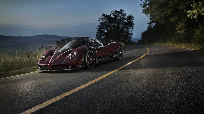 4K 2017 Pagani Zonda Fantasma Evo on a road
