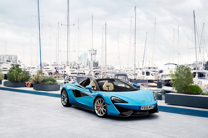4K McLaren 2017 570S Spider Light Blue Metallic