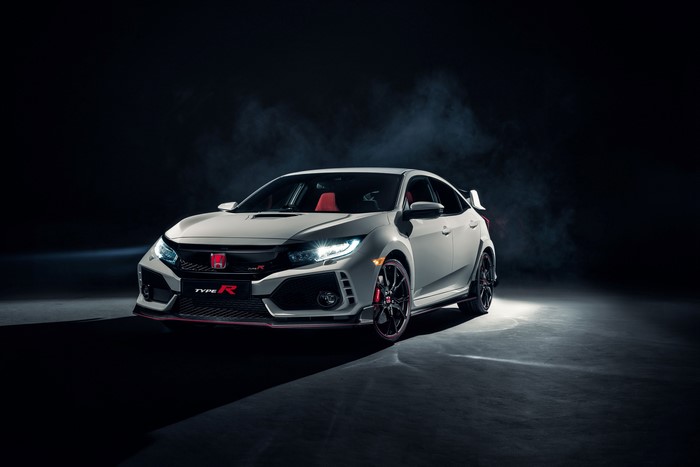 4K White Honda Civic Type R