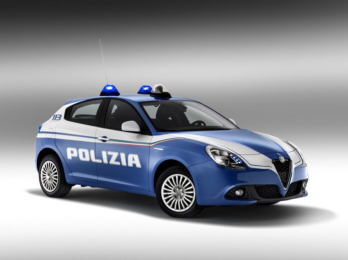 4K Alfa Romeo Giulietta Polizia car