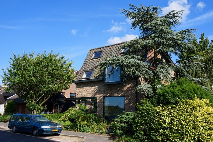 House and car in Weesp, Netherlands
