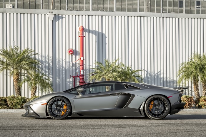 4K Grey Lamborghini Aventador-V Roadster Zaragoza
