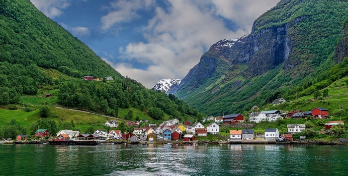 4K village Undredal, Norway, mountains, river, houses, forests
