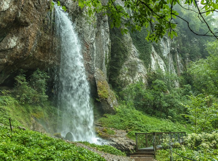 4K Gorges Kakouetta Waterfall and Bridge in France