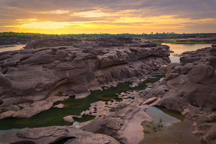 4K Ubonratchathani Thailand Sunrise Crag