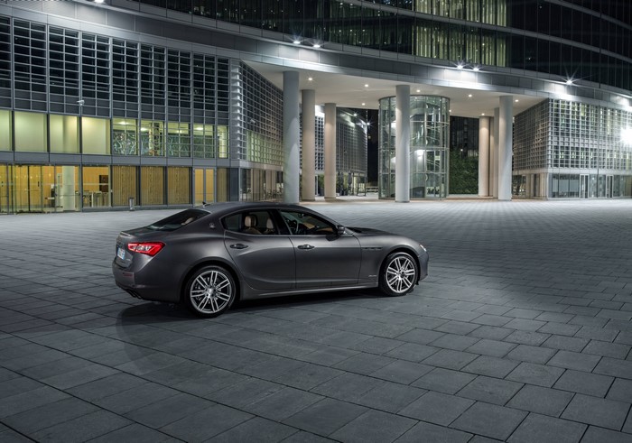 4K 2017 Maserati Ghibli S GranLusso