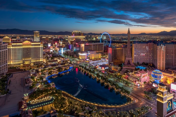 Las Vegas Strip at dusk with Bellagio fountains