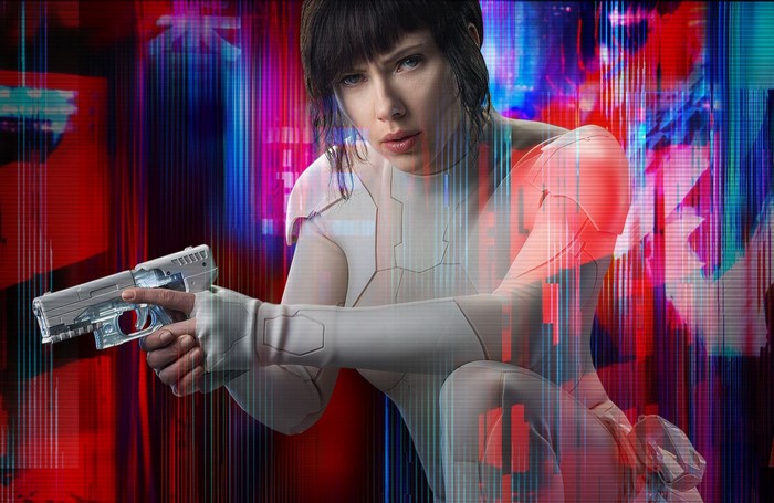 Major Mira Killian from Ghost in the Shell 2017 with a pistol