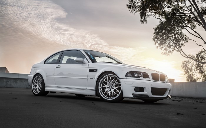 White BMW E46 M3 Coupe