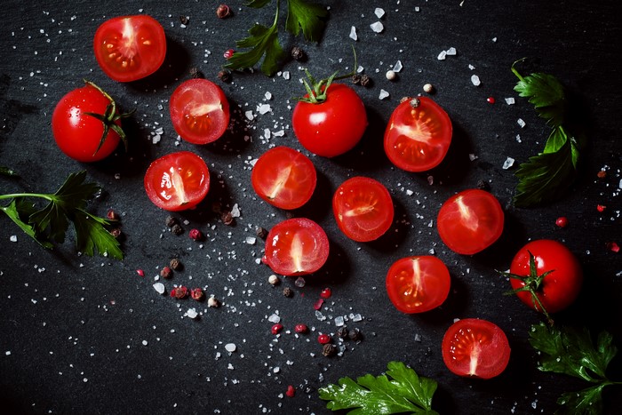 Tomatoes with Salt and Parsley