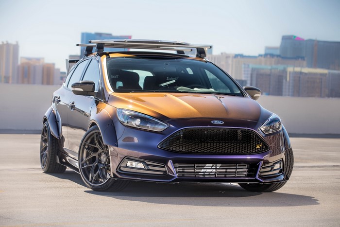 Ford Focus ST with custom widebody kit and roof rack