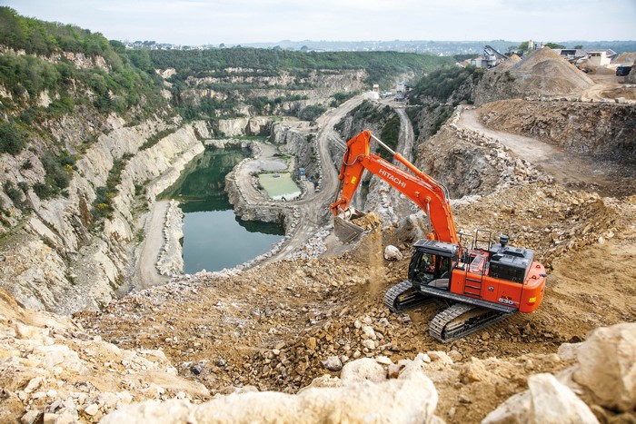 Hitachi ZX530LCH-6 excavator in a quarry