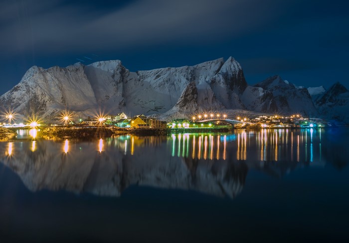 4K Norway Lofoten Mountains Village at Night