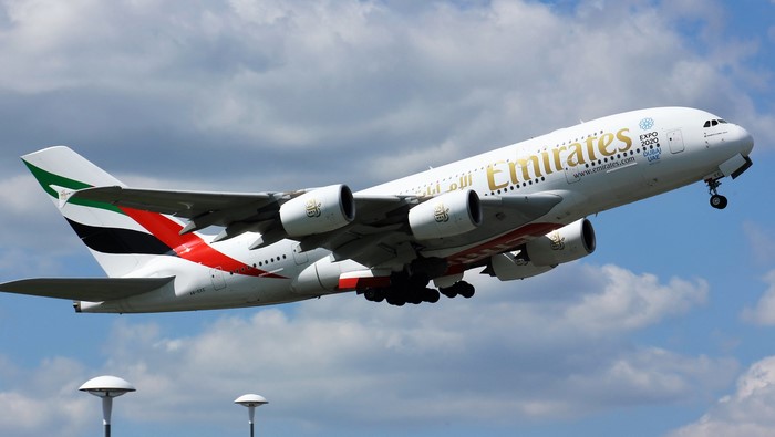 Emirates Airbus A380-861 taking off