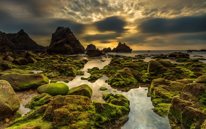 4K Praia da Ursa Sintra Portugal Coast Evening