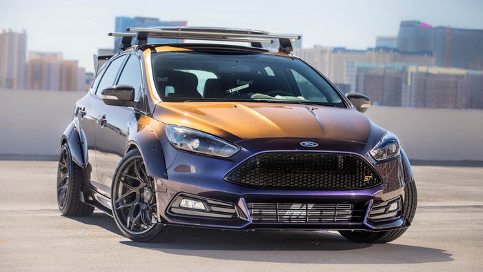Ford Focus ST with Roof Rack and Widebody Kit