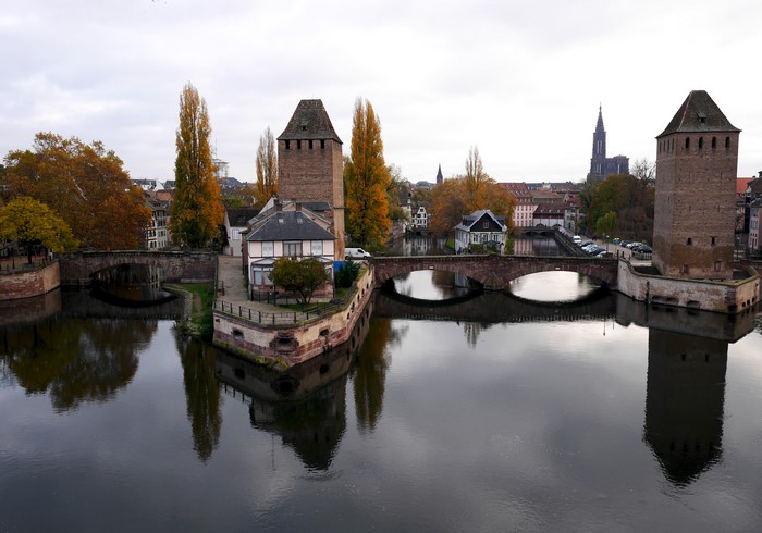 4K Strasbourg France Bridges and River