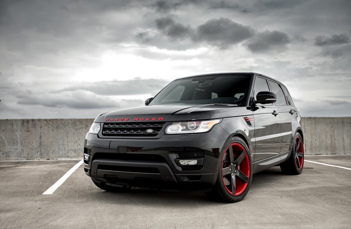 4K Black Range Rover Sport