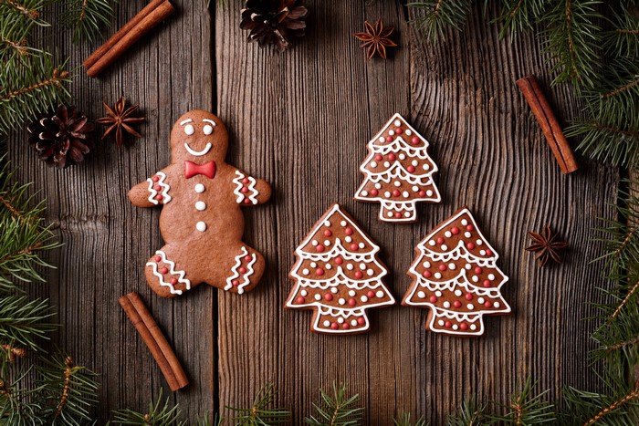Christmas gingerbread cookies with cinnamon and pine cones