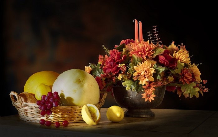 Still-life with fruits and flowers
