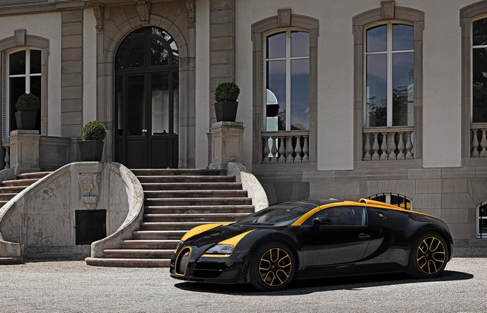 Bugatti Veyron Grand Sport Roadster Vitesse One of One