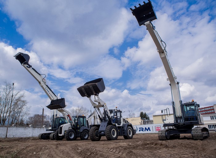RM-Terex TLB 995, TL150, TX270 Excavator and Loaders