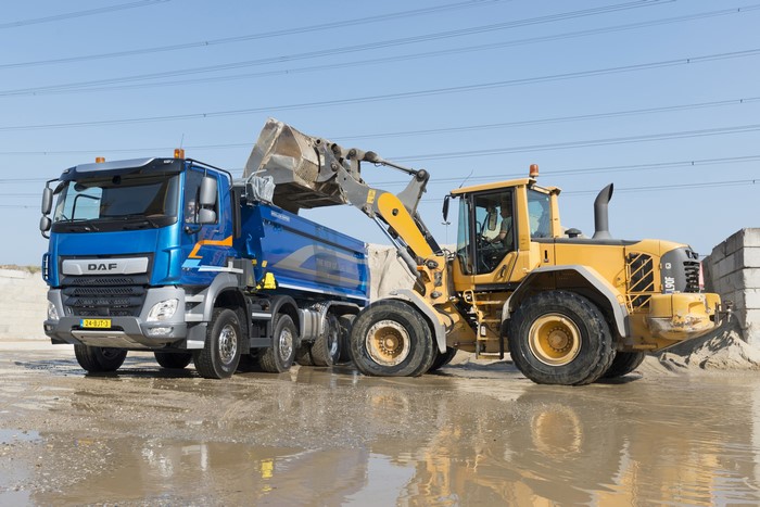 DAF Truck being loaded by Volvo Wheel Loader