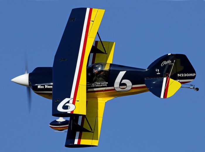 Pitts Special Biplane N230MP in flight