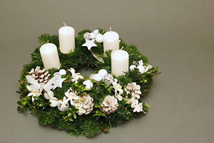 Christmas Advent Wreath with White Candles and Pine Cones