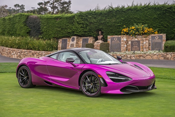 4K McLaren 720S Coupe Fux Fuchsia